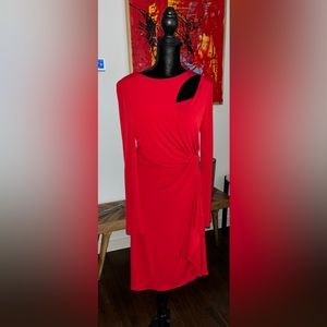 Beautiful size 6 stretch fabric front asymmetrical bodice. Worn once. Smoke free